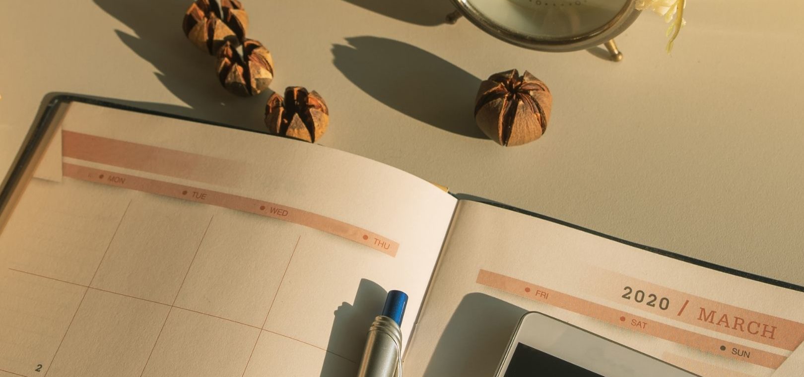 - Naturopathe Toulouse - Réflexologue Toulouse - meilleur naturopathe toulouse - médecin naturopathe toulouse - naturopathe endométriose toulouse - fatigue chronique - naturopathe hypersensible - troubles digestifs - troubles du sommeil - surcharge mentale - stress - naturopathe accompagnement femme - reconversion / burnout / charge mentale - hypersensible / post-trauma