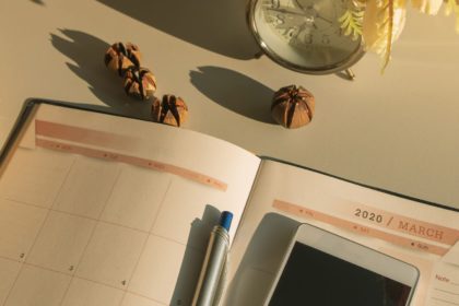 - Naturopathe Toulouse - Réflexologue Toulouse - meilleur naturopathe toulouse - médecin naturopathe toulouse - naturopathe endométriose toulouse - fatigue chronique - naturopathe hypersensible - troubles digestifs - troubles du sommeil - surcharge mentale - stress - naturopathe accompagnement femme - reconversion / burnout / charge mentale - hypersensible / post-trauma